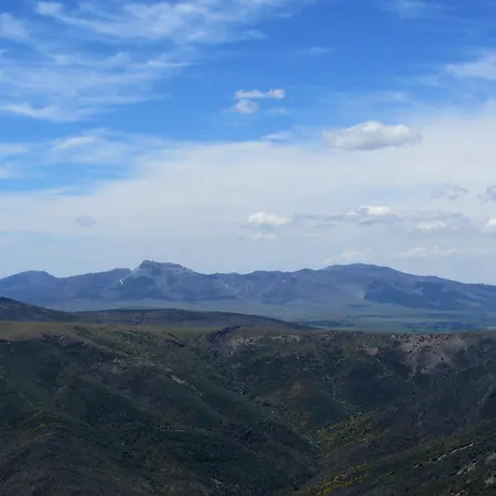 منزل ريفي La Cuadraa *