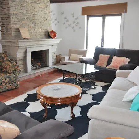 منزل ريفي La Cuadraa *